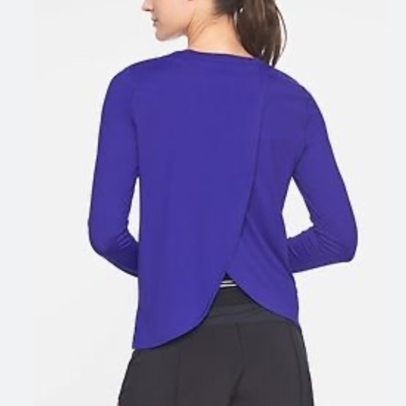 Athleta Sunlover UPF Tulip-Back Shirt - Size Small - Picture 3 of 10